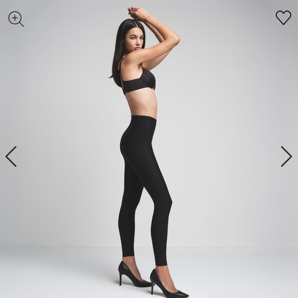 SKIMS BODY CORE SCULPT
LEGGING | ONYX Size 1X - Picture 3 of 6